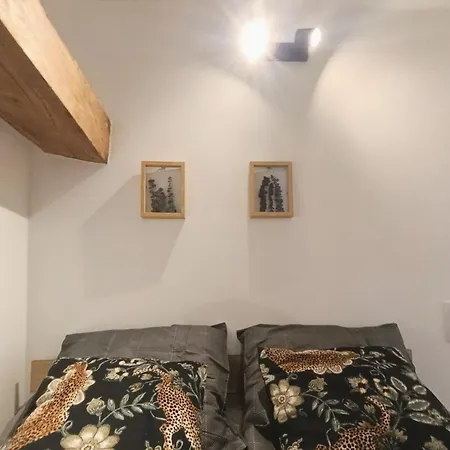 شقة Agreable Prive Avec Terrasse *